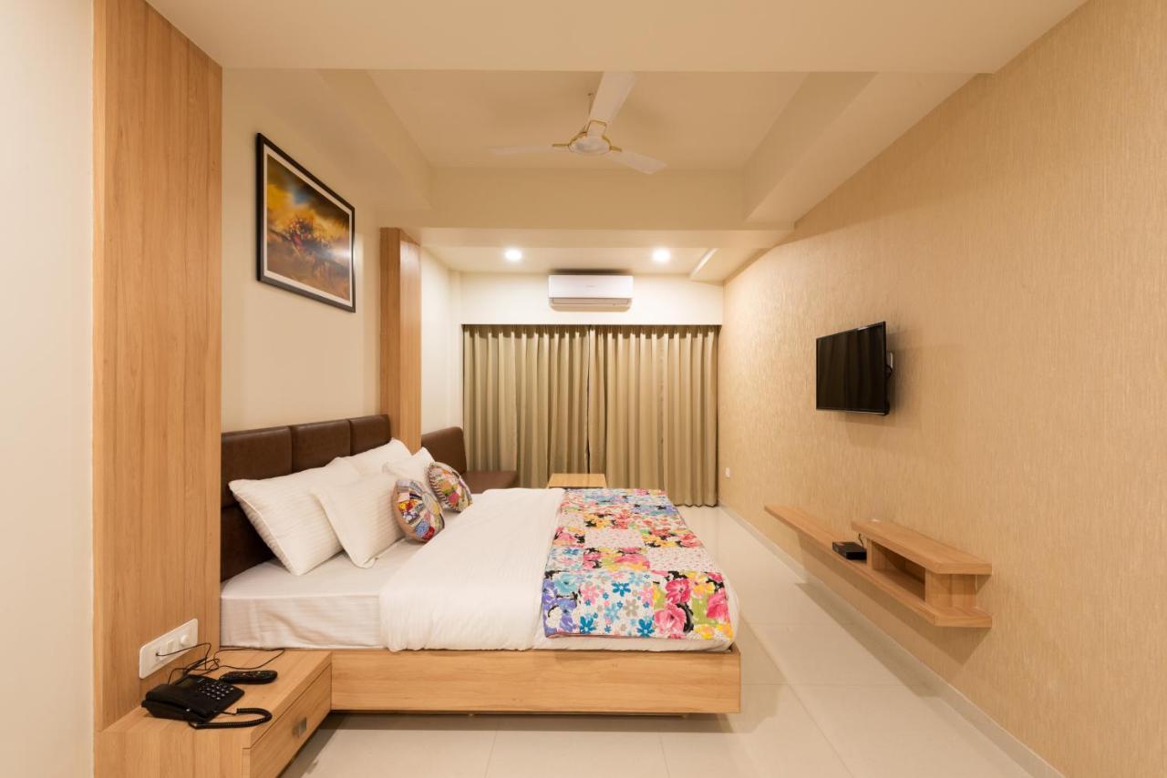 Hotel Drishti,Бхопал Экстерьер фото