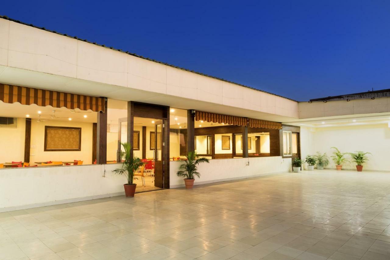 Hotel Drishti,Бхопал Экстерьер фото